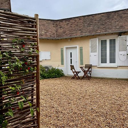 Charmant Loft Intime Croisy-sur-Eure Exteriör bild